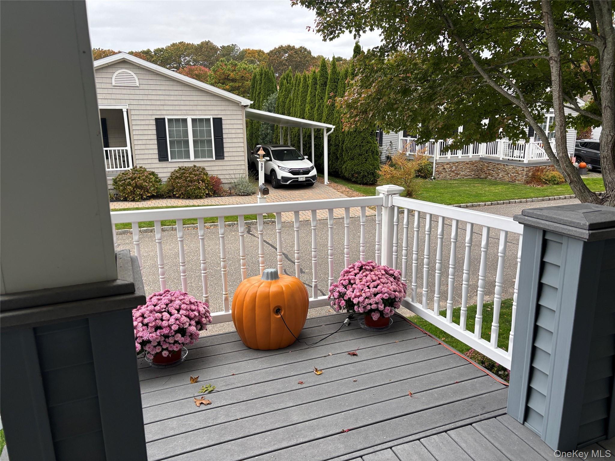 Single Family Old Country  Suffolk County, NY 11901, MLS-930276-4