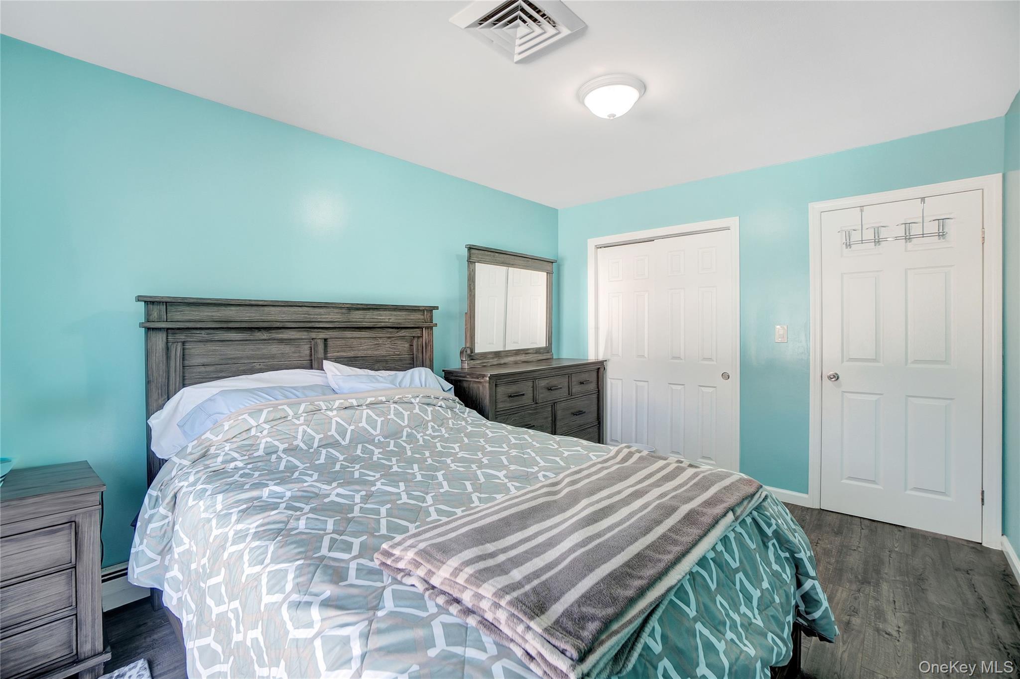 Single Family Davenport Queens, NY 11428, MLS-930286-18