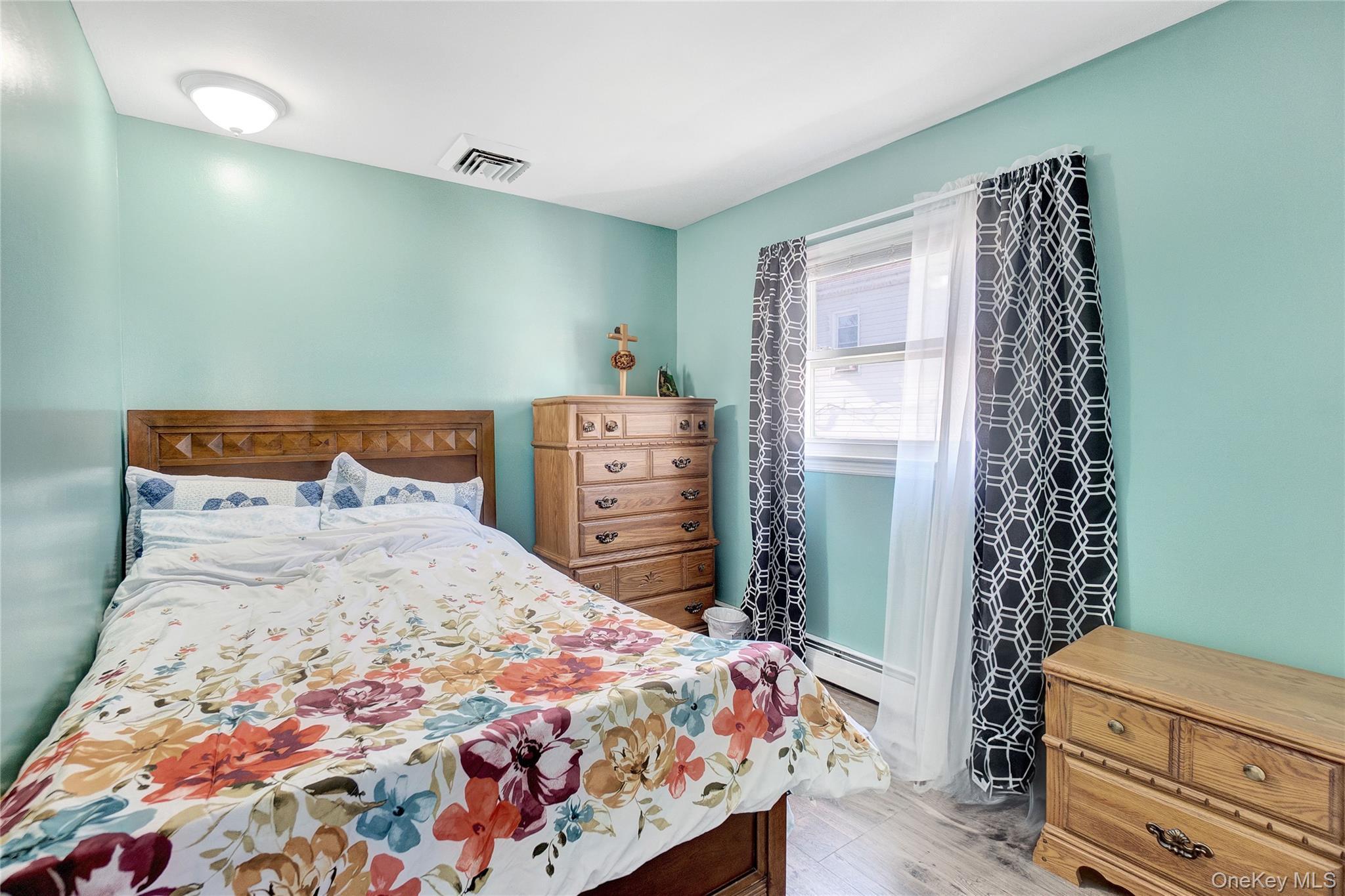 Single Family Davenport Queens, NY 11428, MLS-930286-19