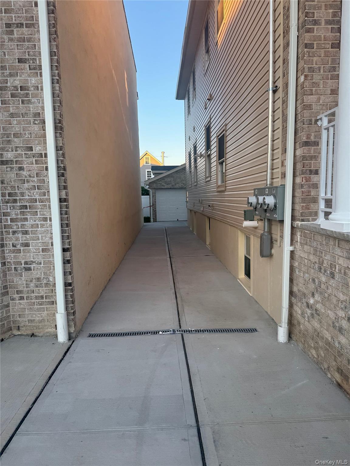 Single Family 143rd St  Queens, NY 11436, MLS-930288-21