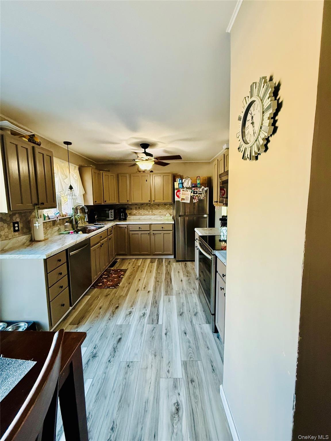 Single Family Dean Dutchess County, NY 12590, MLS-930313-4