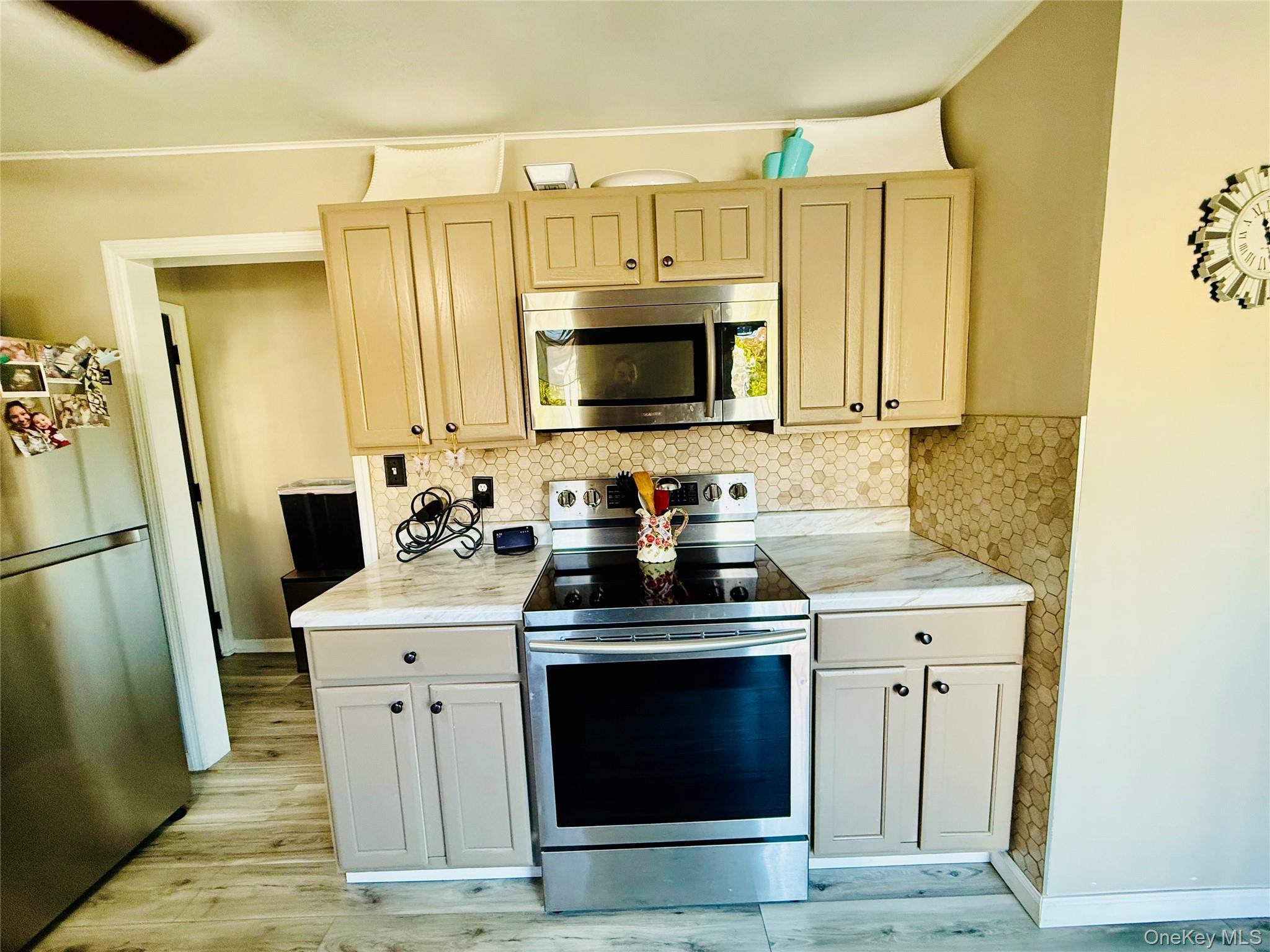 Single Family Dean Dutchess County, NY 12590, MLS-930313-6