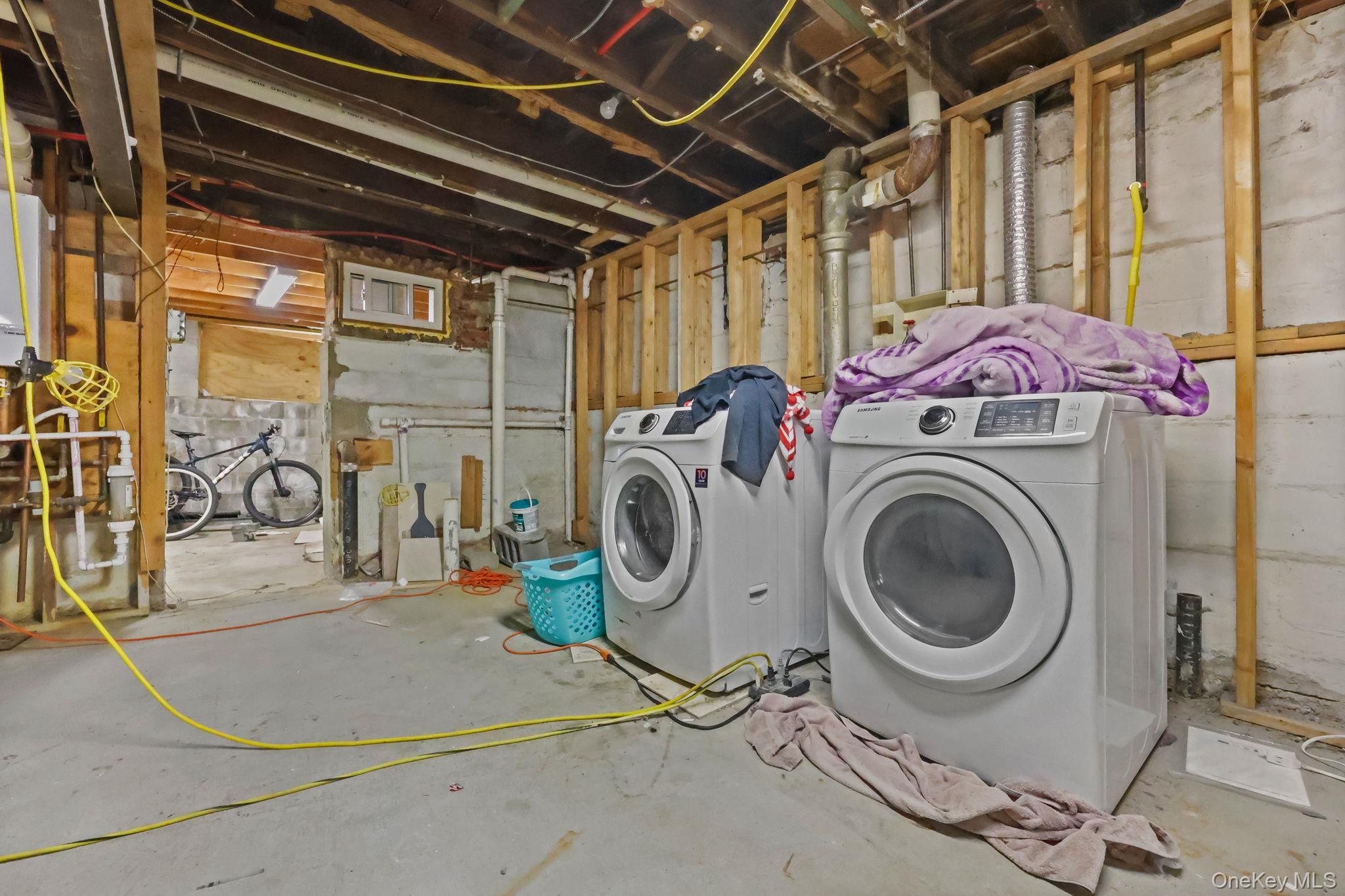 Single Family Paulding Bronx, NY 10462, MLS-930317-12