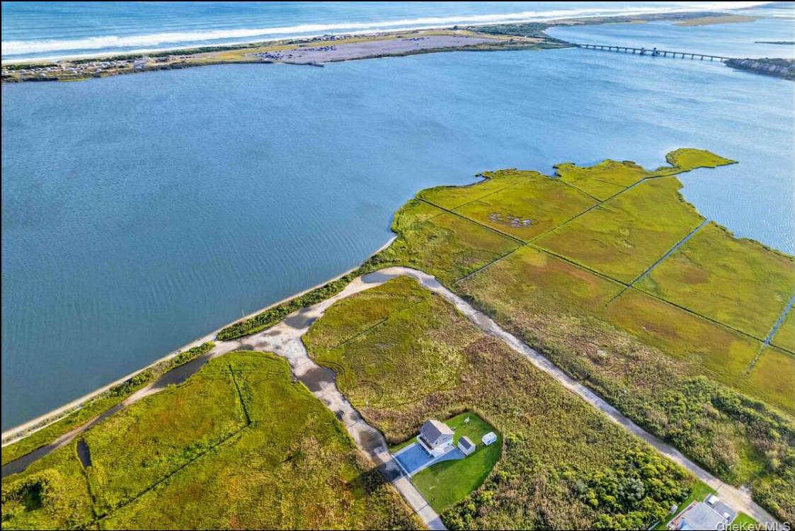 Single Family Huntington  Suffolk County, NY 11951, MLS-930319-20