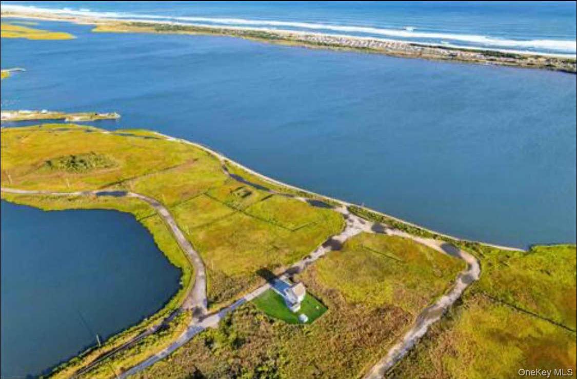 Single Family Huntington  Suffolk County, NY 11951, MLS-930319-21