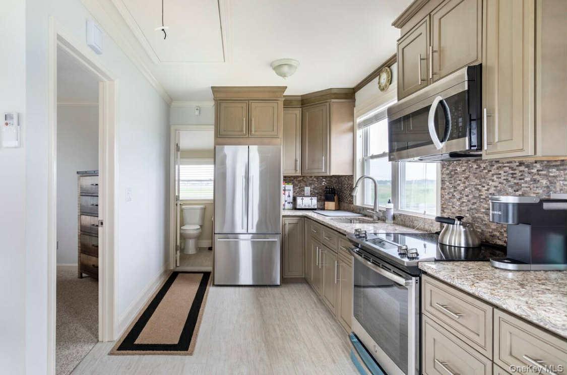 Single Family Huntington  Suffolk County, NY 11951, MLS-930319-3