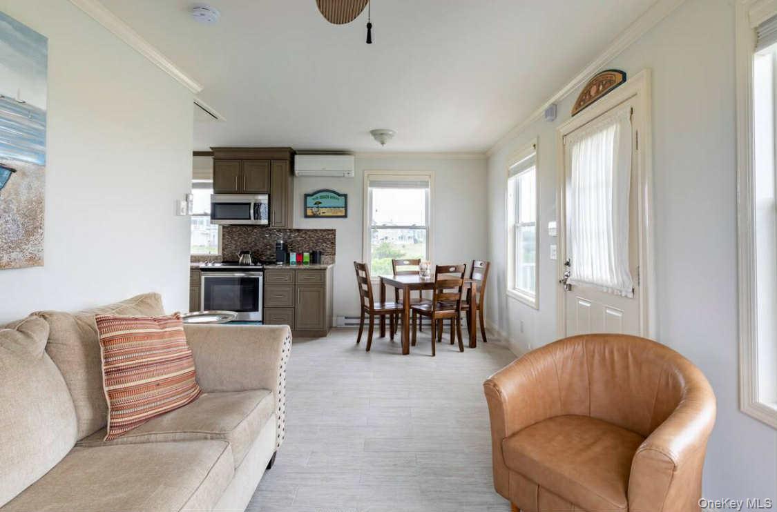 Single Family Huntington  Suffolk County, NY 11951, MLS-930319-4