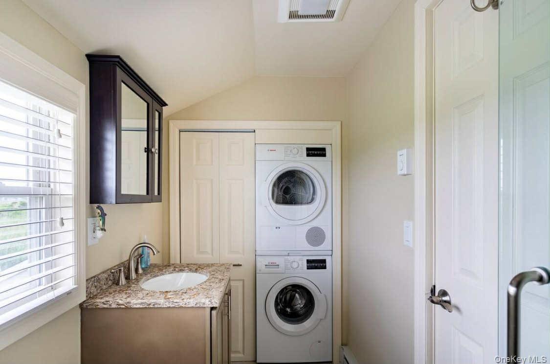 Single Family Huntington  Suffolk County, NY 11951, MLS-930319-9