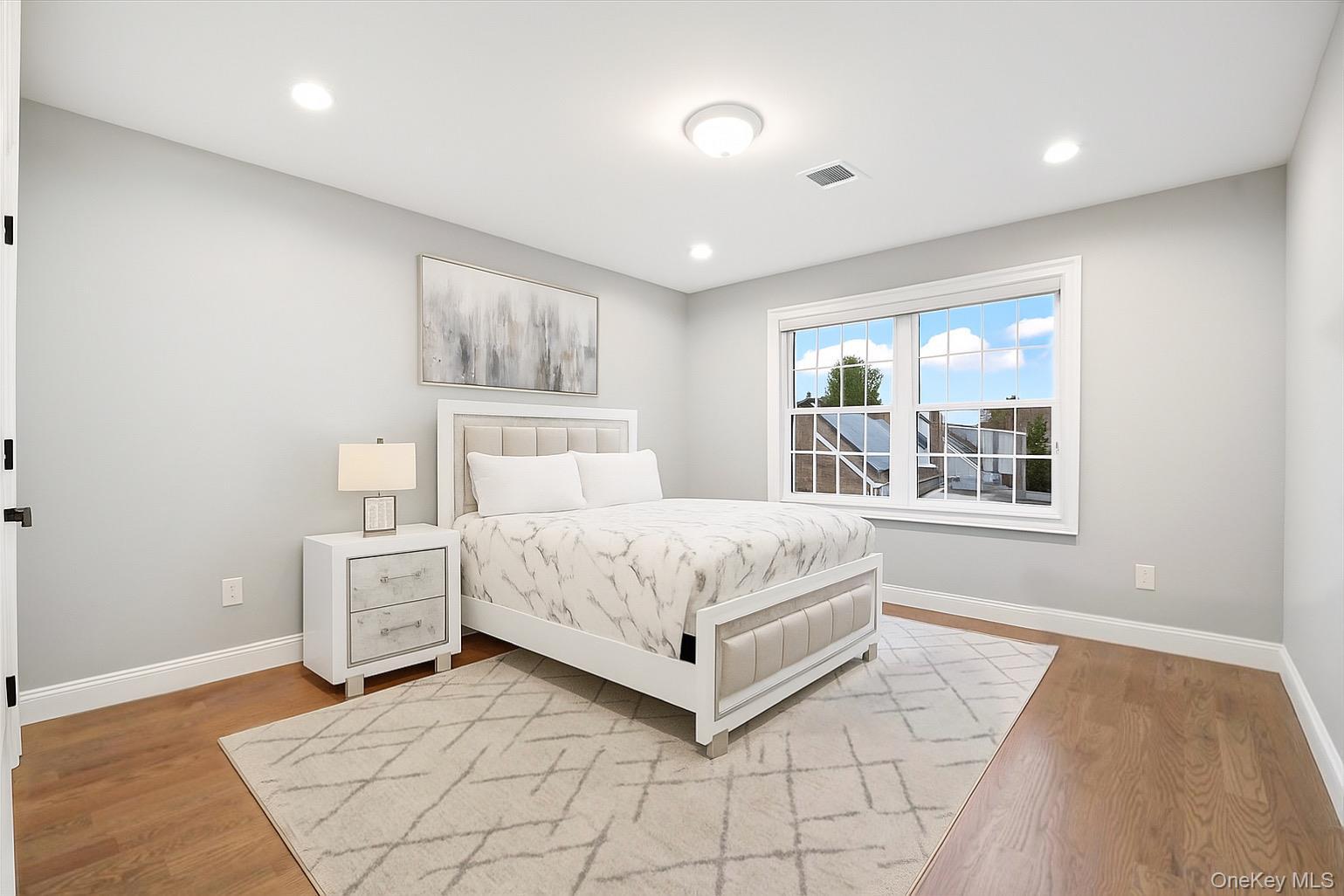 Single Family Bellmore  Nassau County, NY 11710, MLS-930322-31