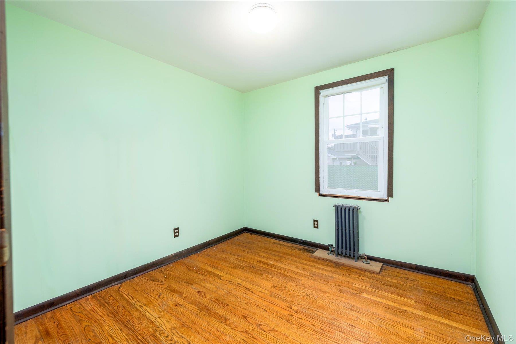 Single Family Dallas Suffolk County, NY 11757, MLS-930331-13