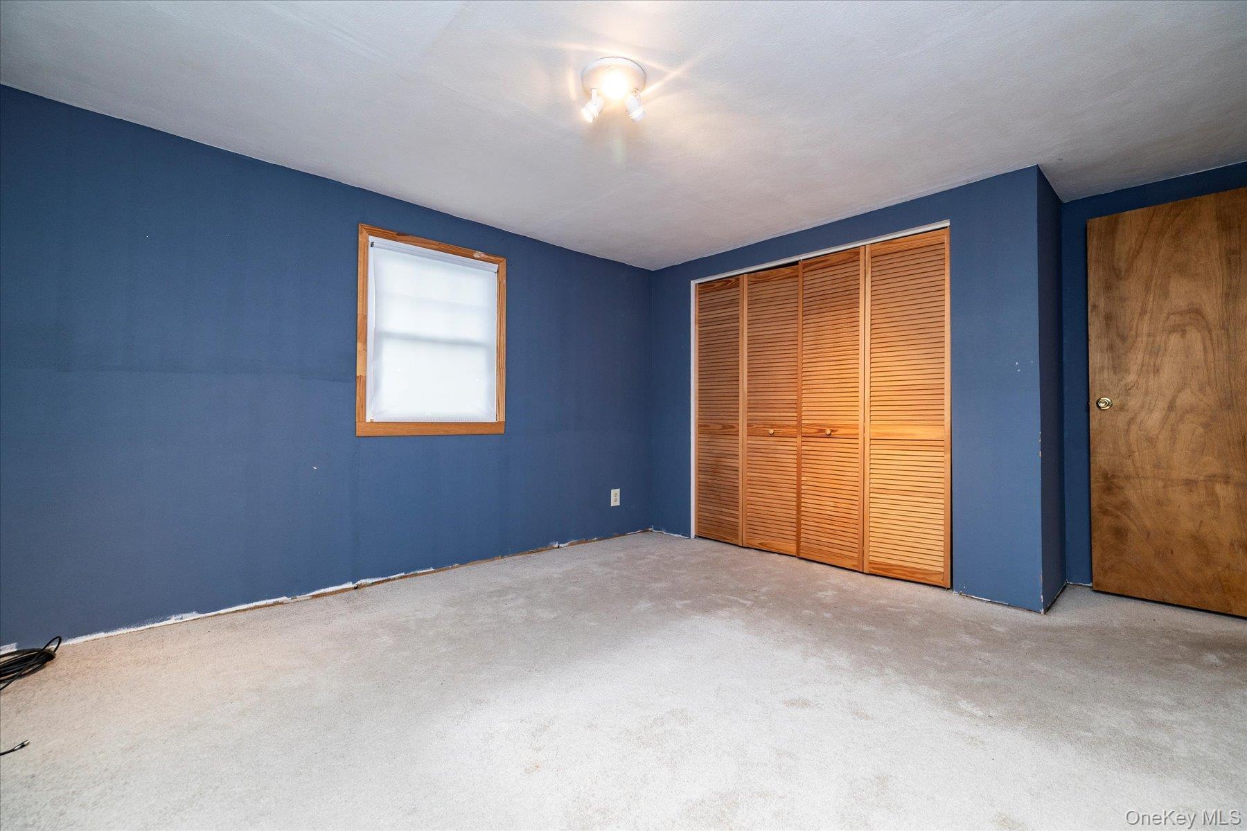 Single Family Dallas Suffolk County, NY 11757, MLS-930331-17