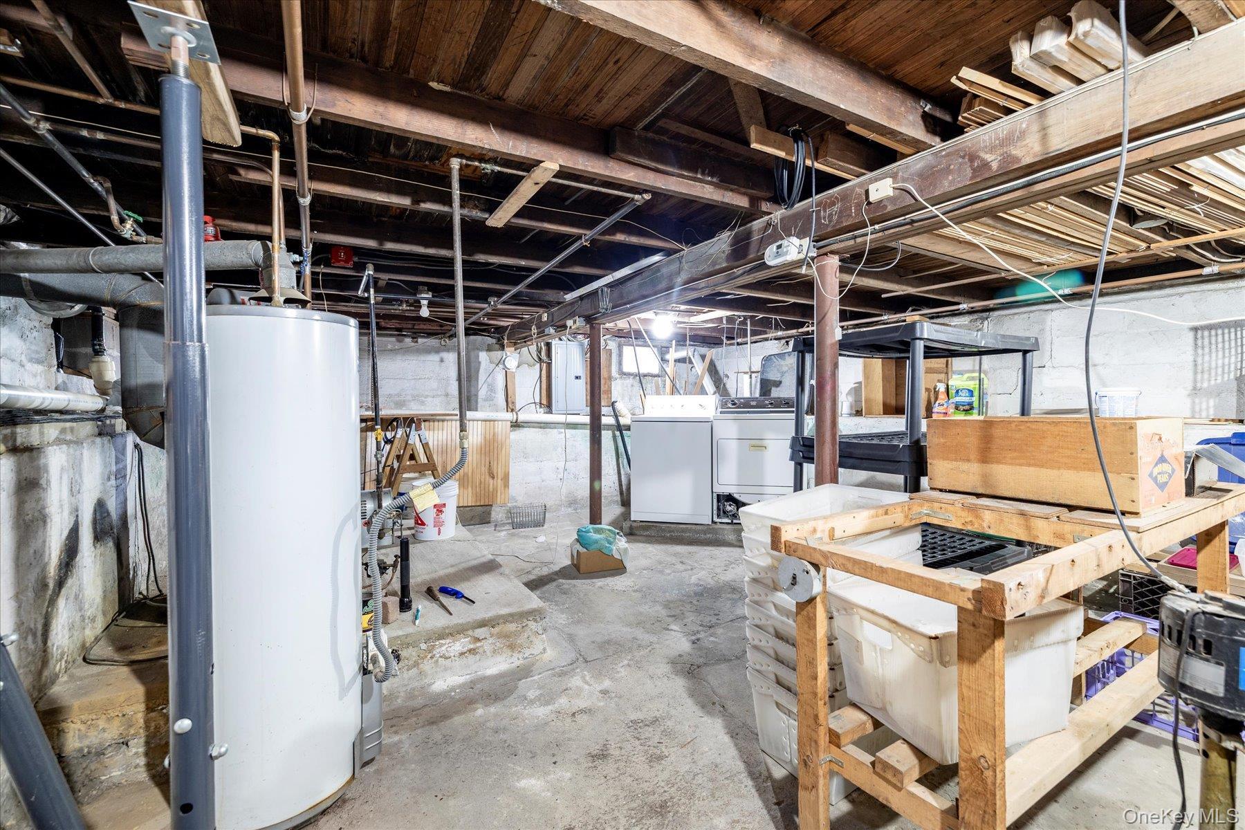 Single Family Dallas Suffolk County, NY 11757, MLS-930331-23