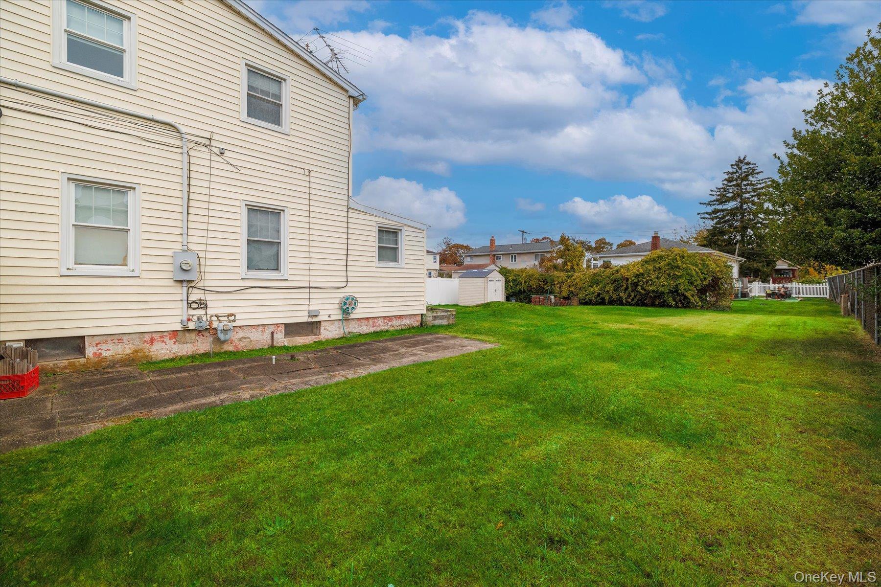 Single Family Dallas Suffolk County, NY 11757, MLS-930331-26