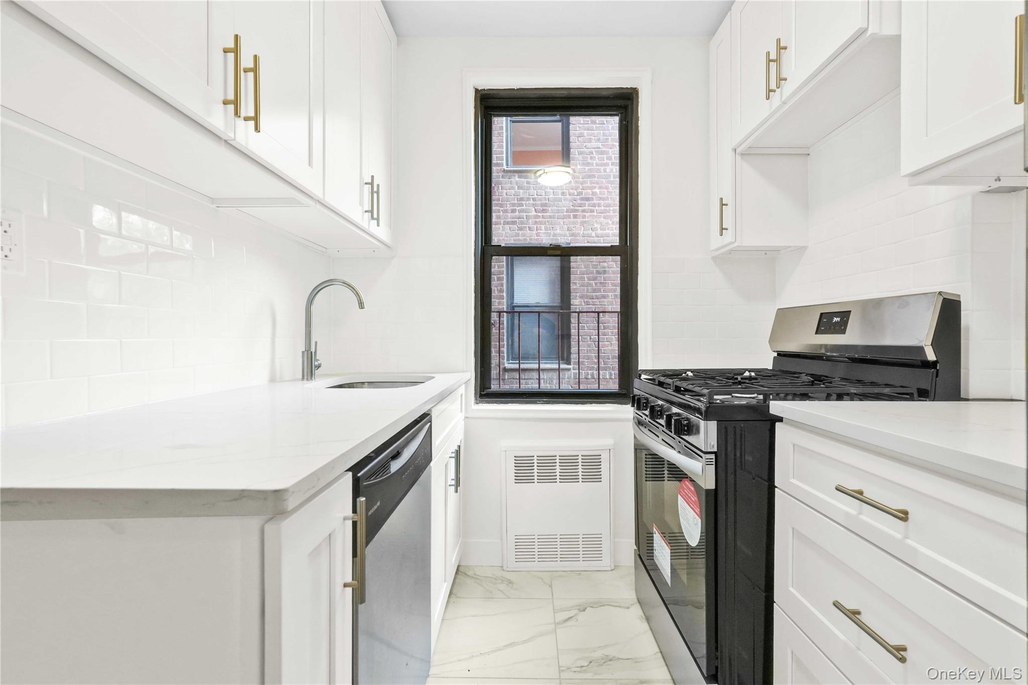 Coop 71st  Queens, NY 11367, MLS-930346-16