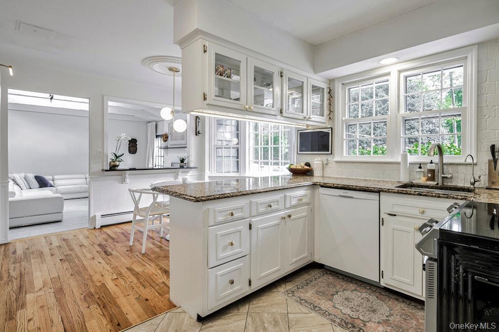 Single Family Pebble Hill  Suffolk County, NY 11768, MLS-930363-10