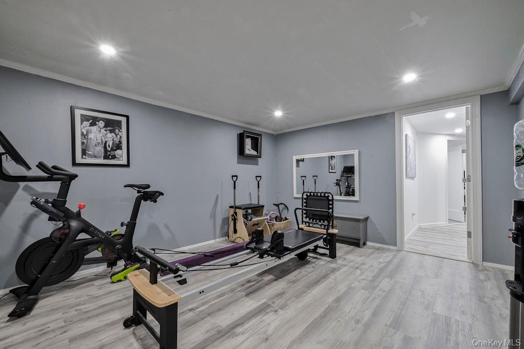 Single Family Pebble Hill  Suffolk County, NY 11768, MLS-930363-22