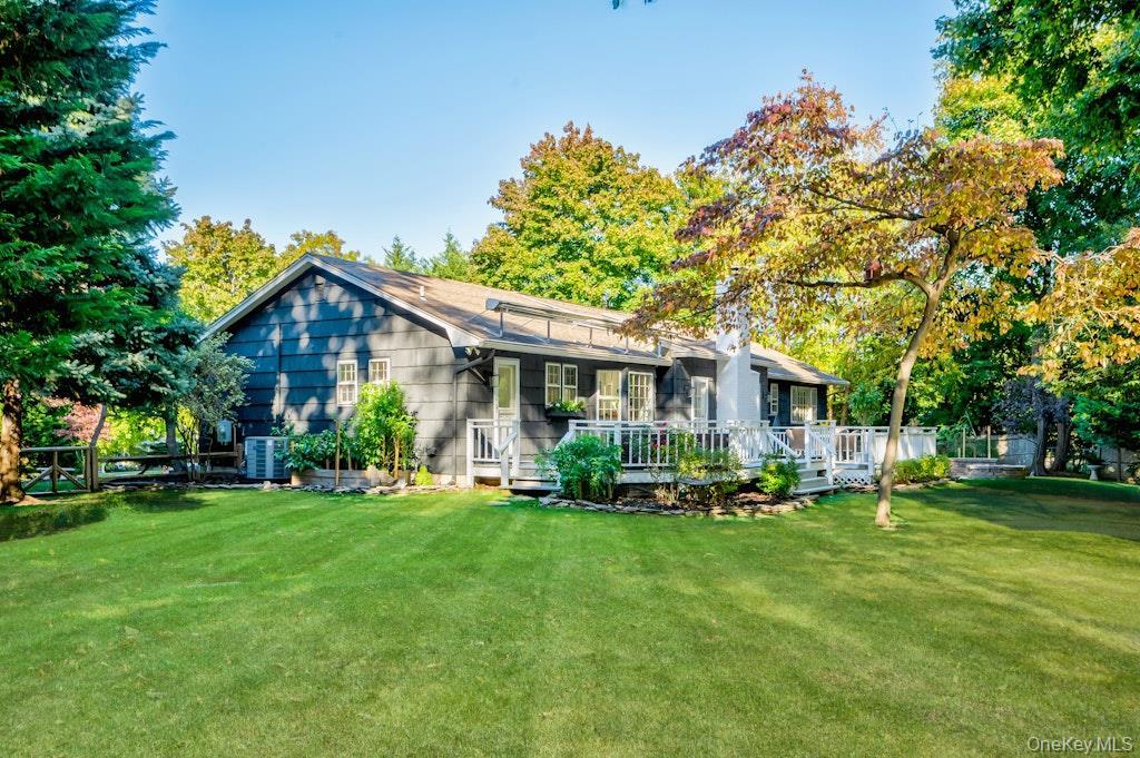 Single Family Pebble Hill  Suffolk County, NY 11768, MLS-930363-27