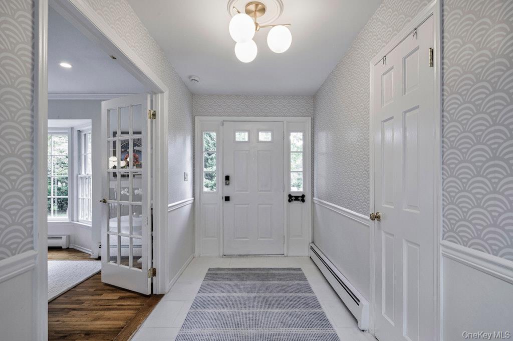 Single Family Pebble Hill  Suffolk County, NY 11768, MLS-930363-4