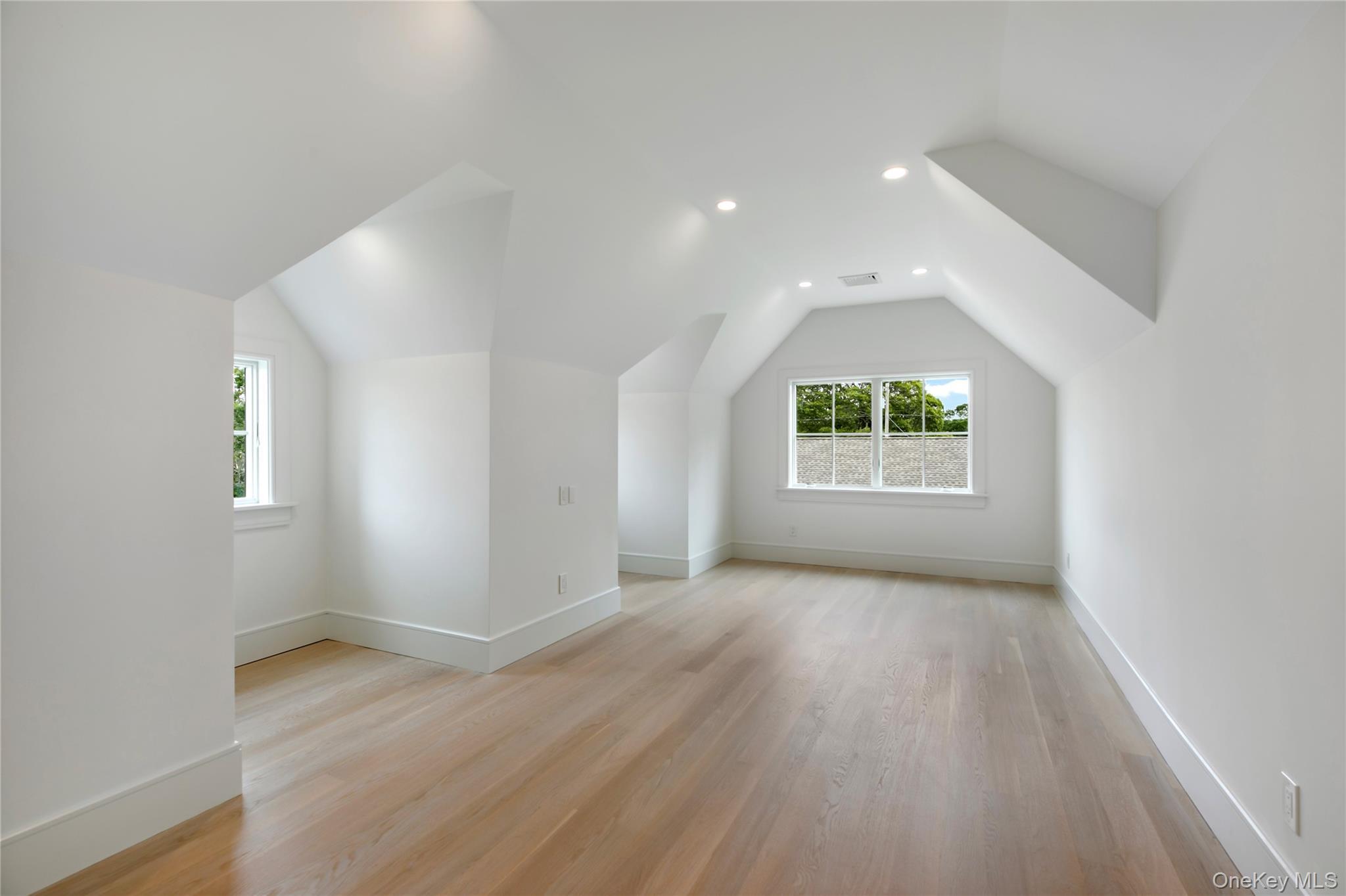 Single Family Happy Suffolk County, NY 11978, MLS-930375-12