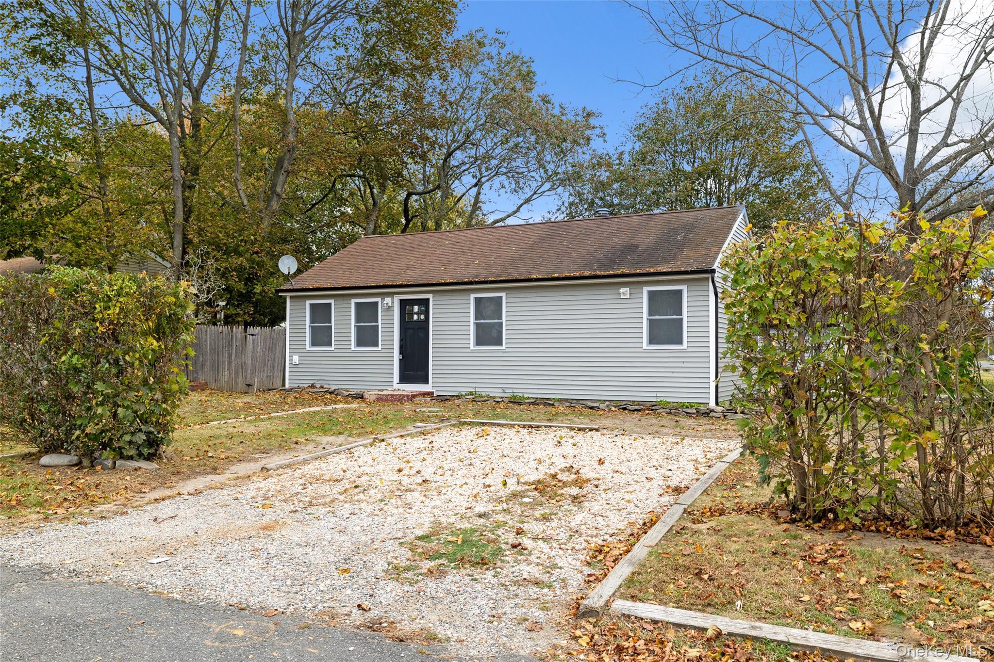 Single Family Meade Suffolk County, NY 11713, MLS-930389-2