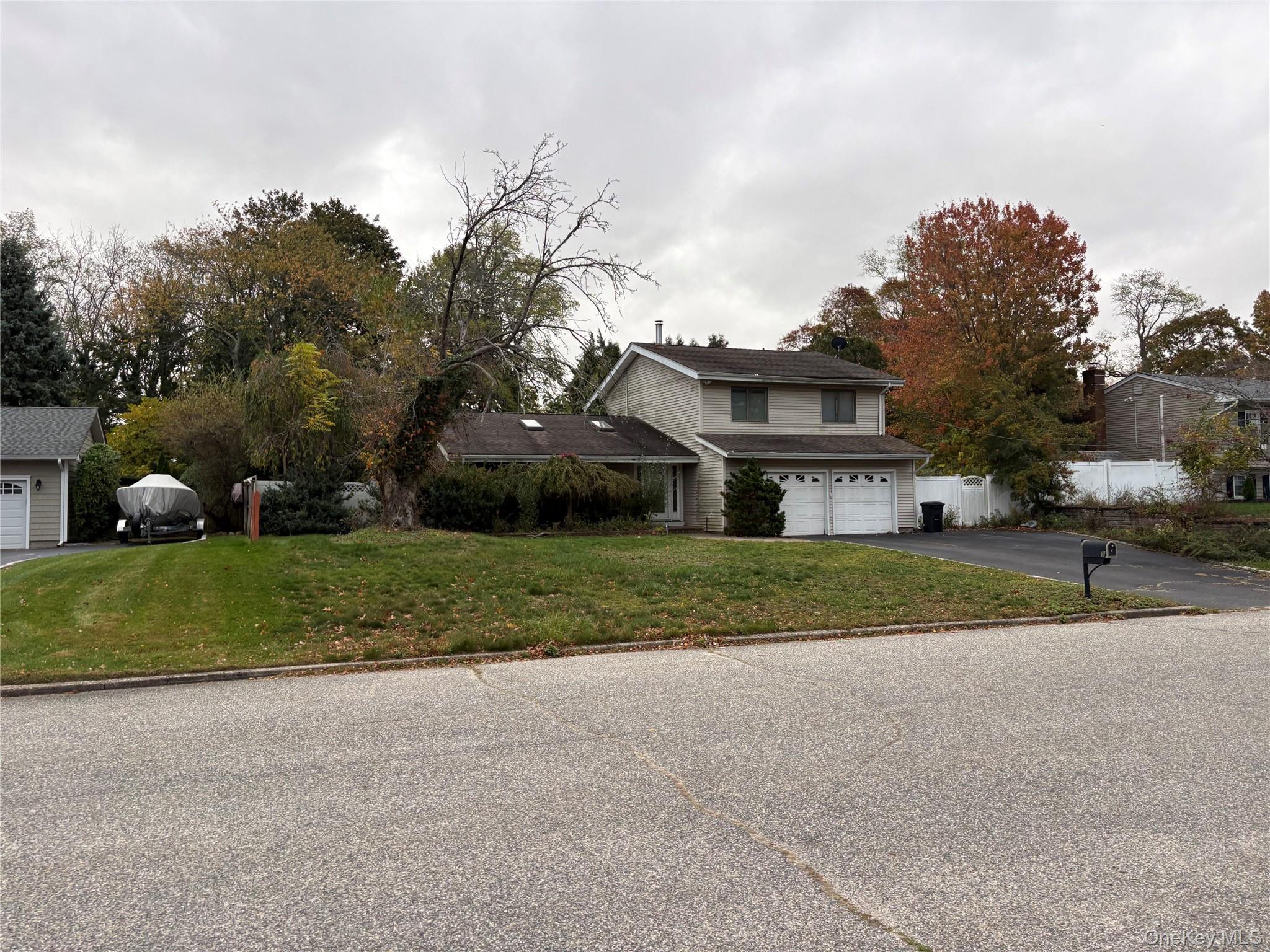 Single Family Lodge Suffolk County, NY 11764, MLS-930434-3