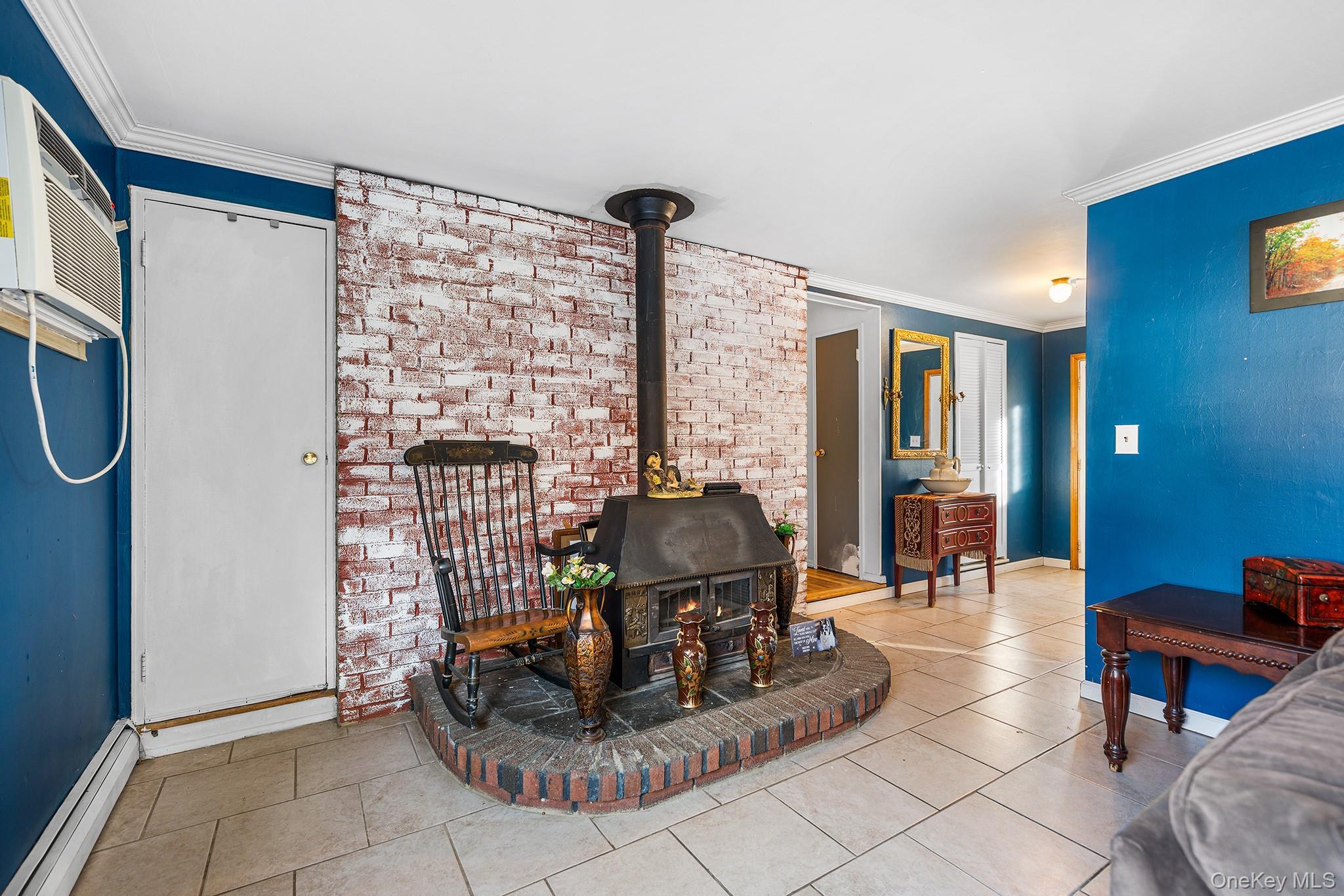 Single Family Atlantic Suffolk County, NY 11722, MLS-930435-13