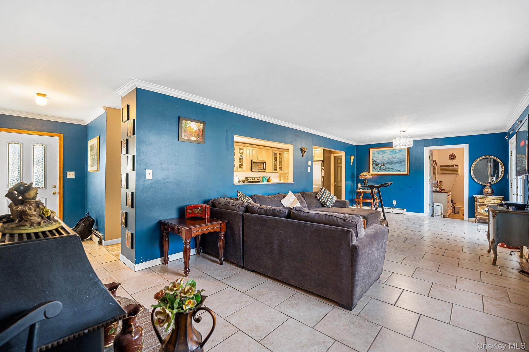 Single Family Atlantic Suffolk County, NY 11722, MLS-930435-15