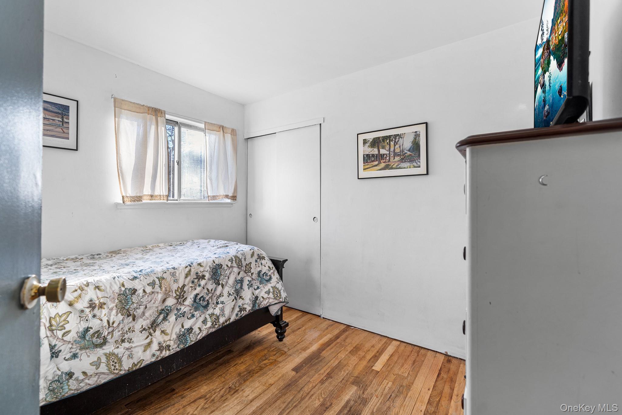 Single Family Atlantic Suffolk County, NY 11722, MLS-930435-17