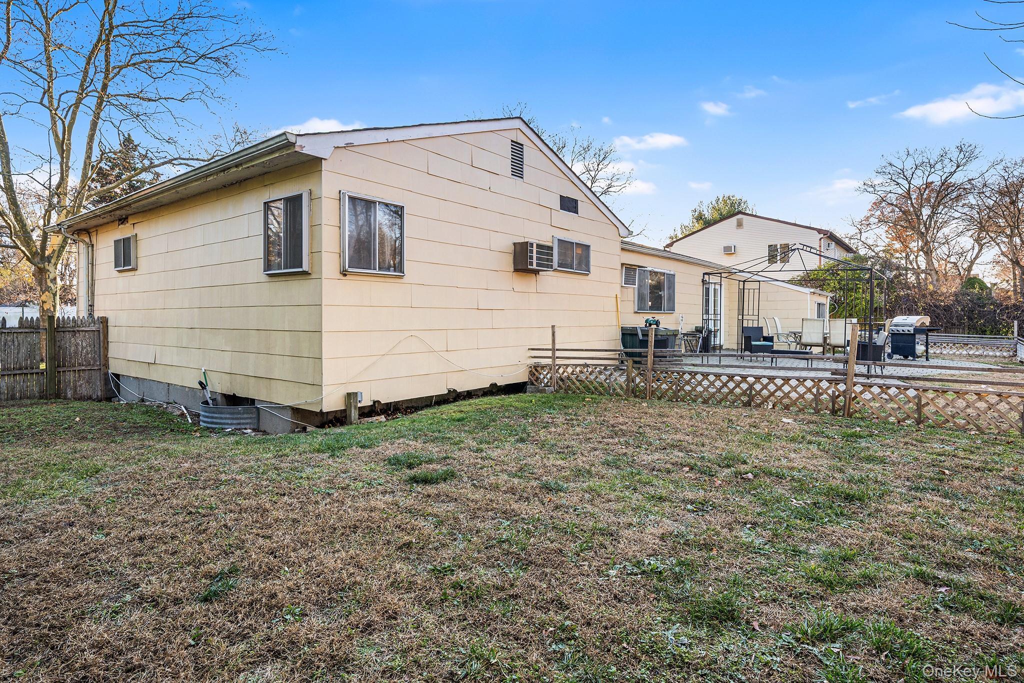 Single Family Atlantic Suffolk County, NY 11722, MLS-930435-31