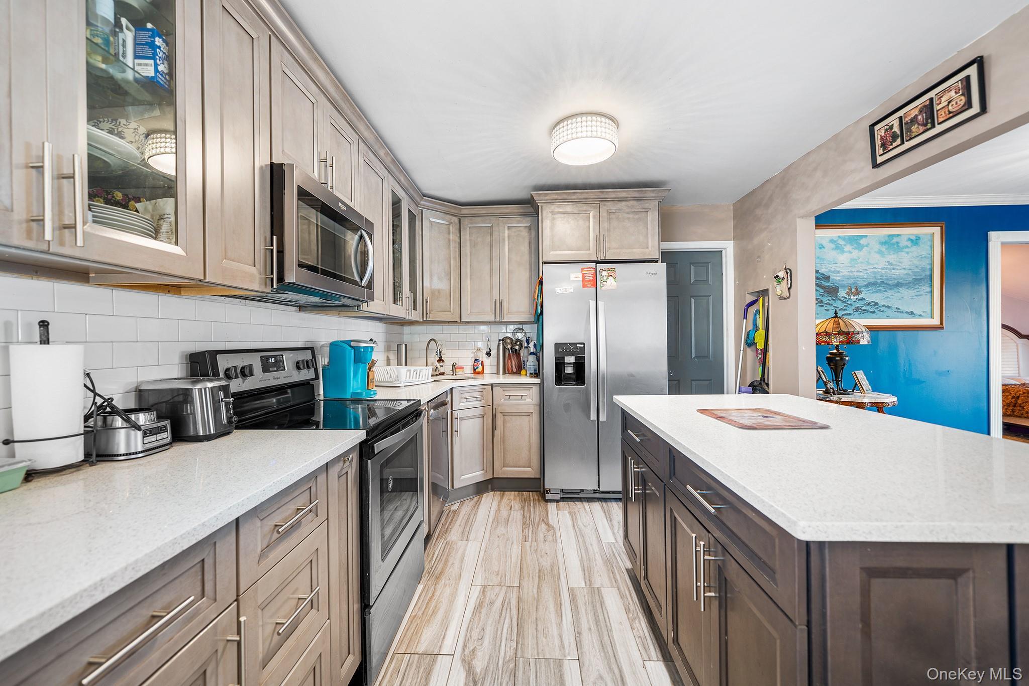 Single Family Atlantic Suffolk County, NY 11722, MLS-930435-7