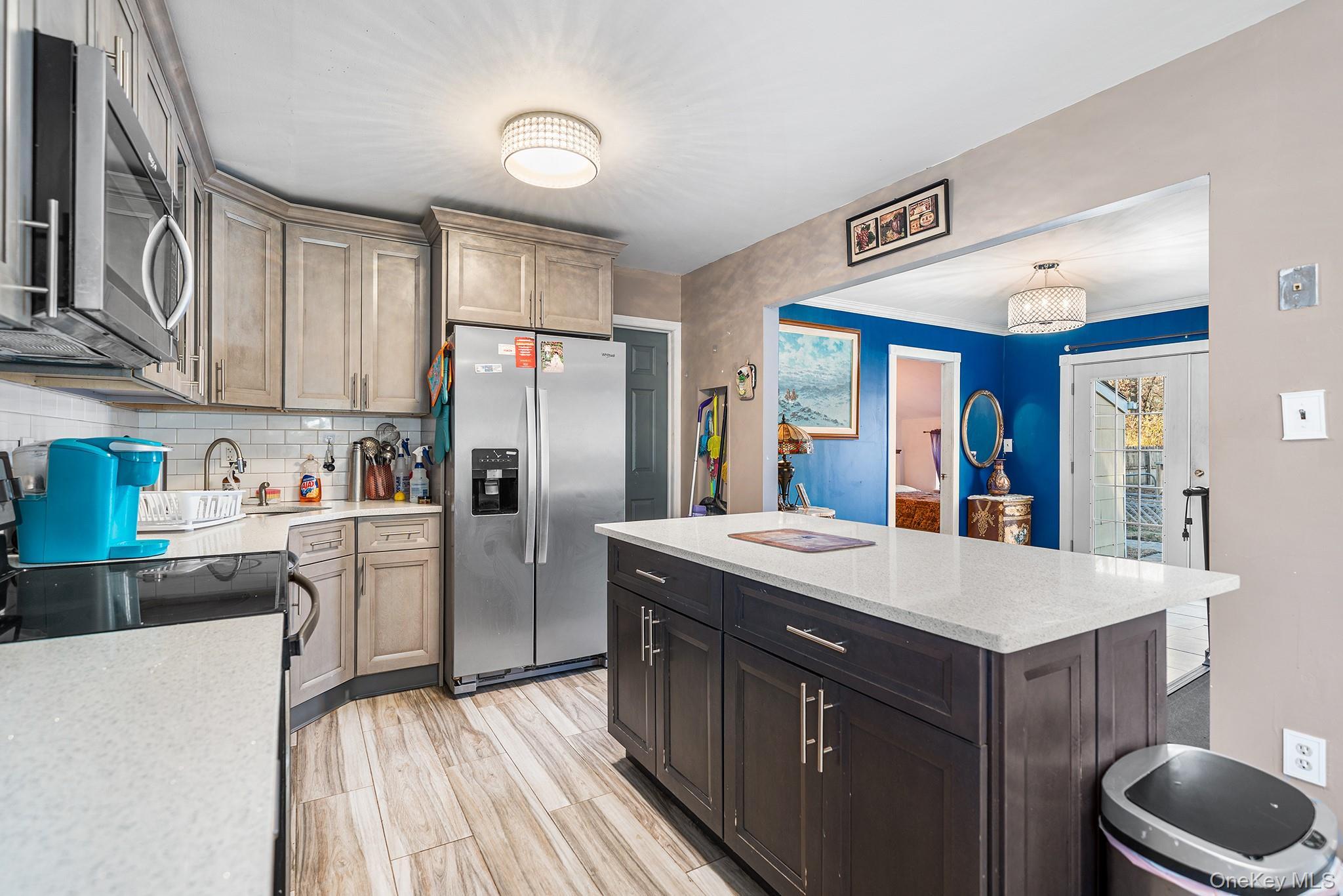 Single Family Atlantic Suffolk County, NY 11722, MLS-930435-8