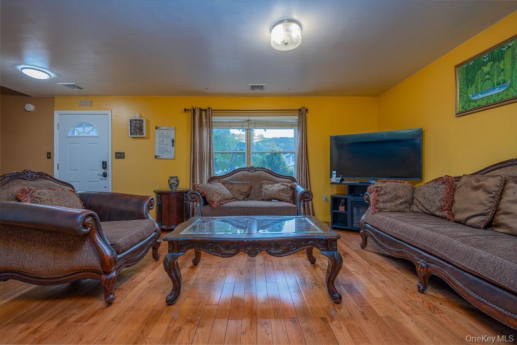 Single Family Ossman Rockland County, NY 10923, MLS-930438-7