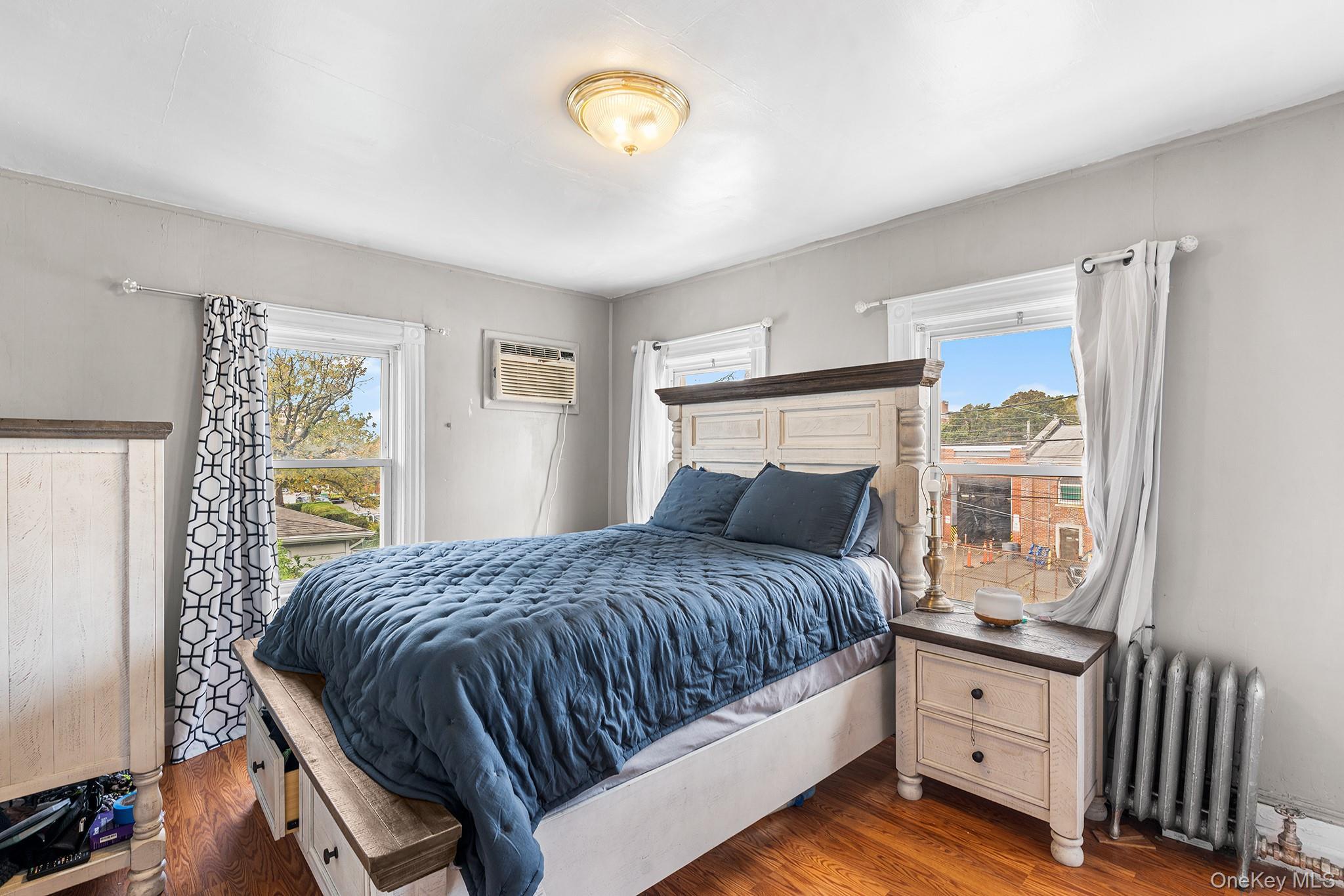 Single Family Brunswick Queens, NY 11691, MLS-930462-10