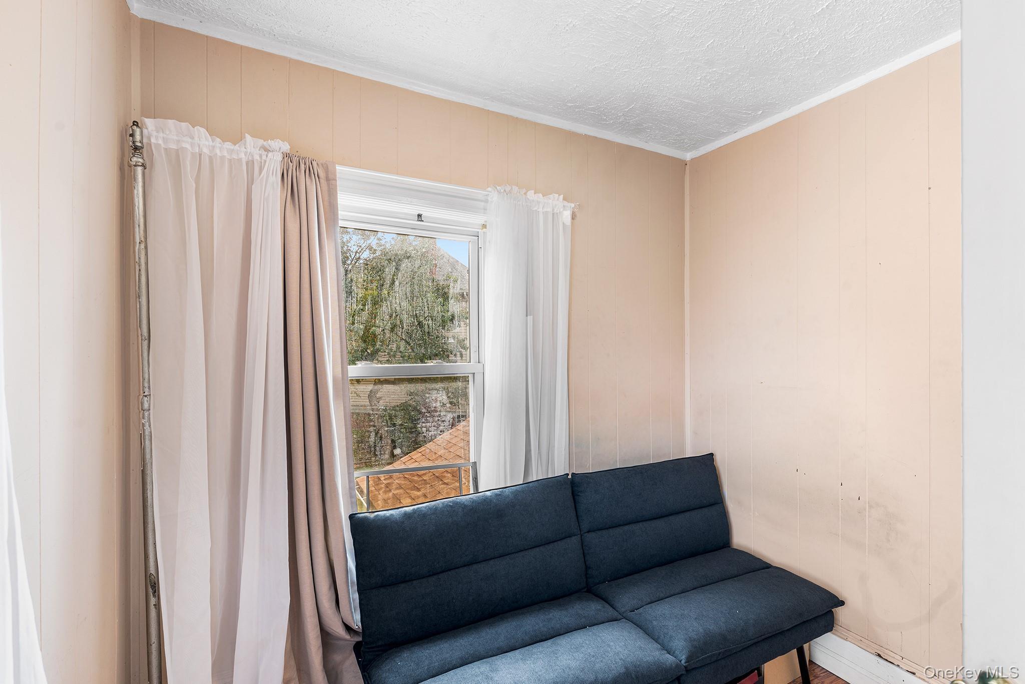 Single Family Brunswick Queens, NY 11691, MLS-930462-11