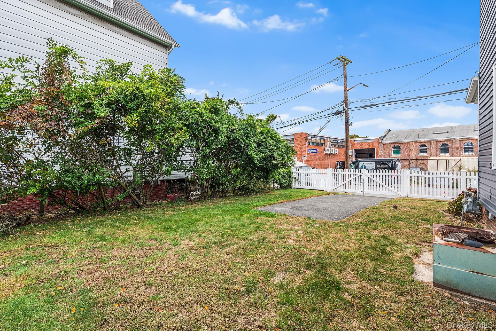 Single Family Brunswick Queens, NY 11691, MLS-930462-14