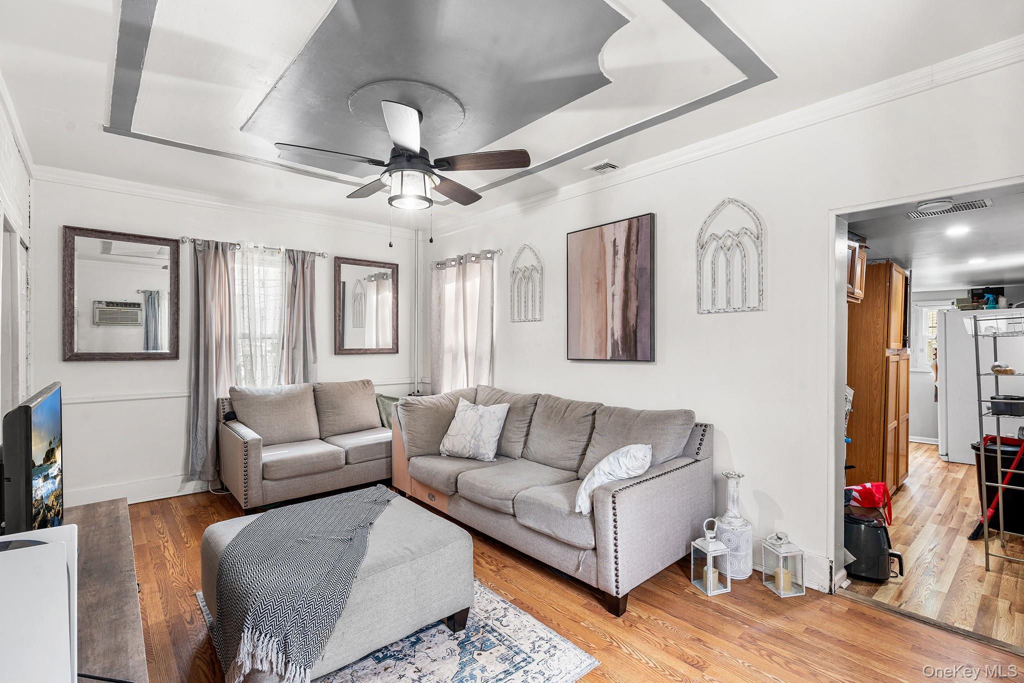 Single Family Brunswick Queens, NY 11691, MLS-930462-4