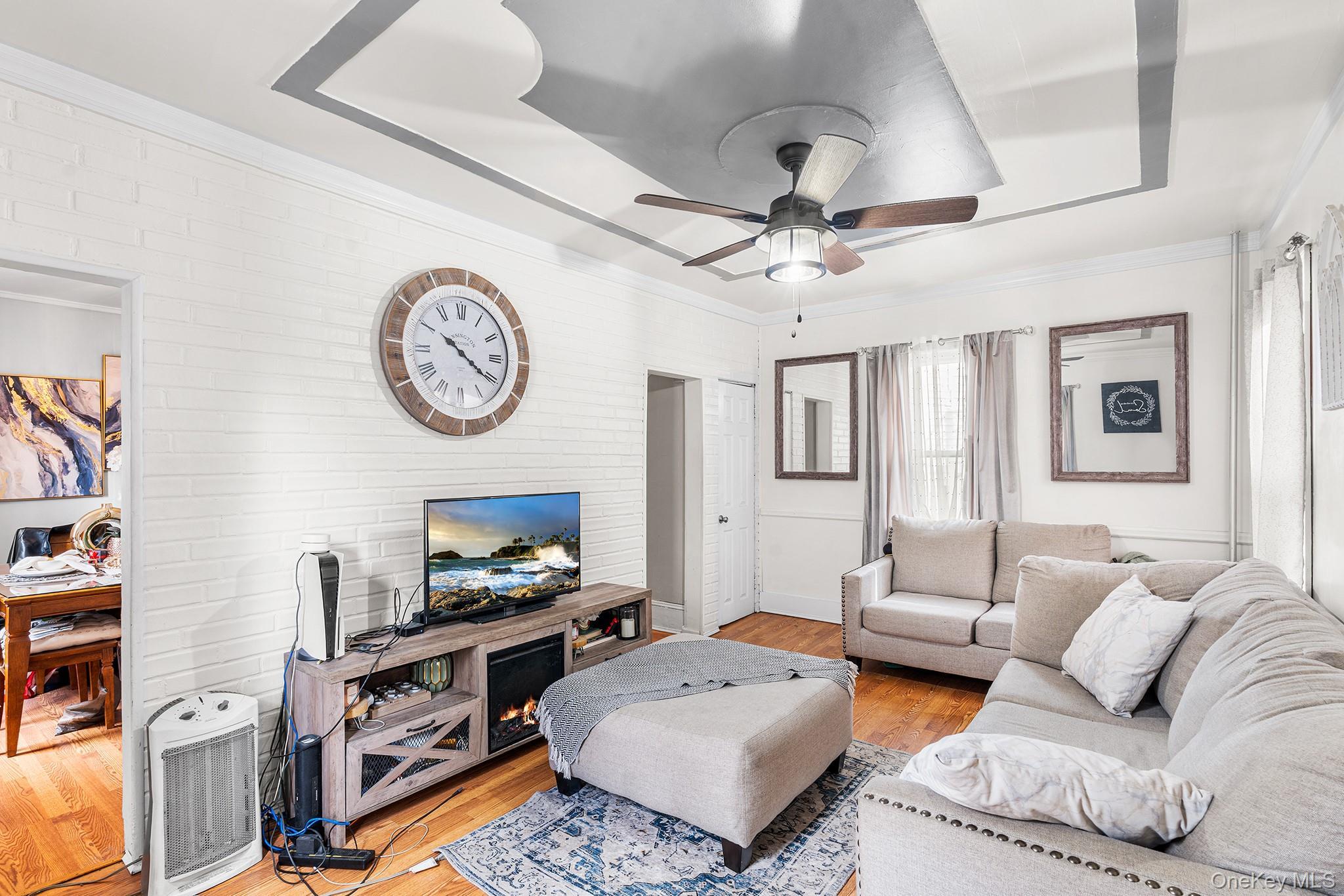 Single Family Brunswick Queens, NY 11691, MLS-930462-5