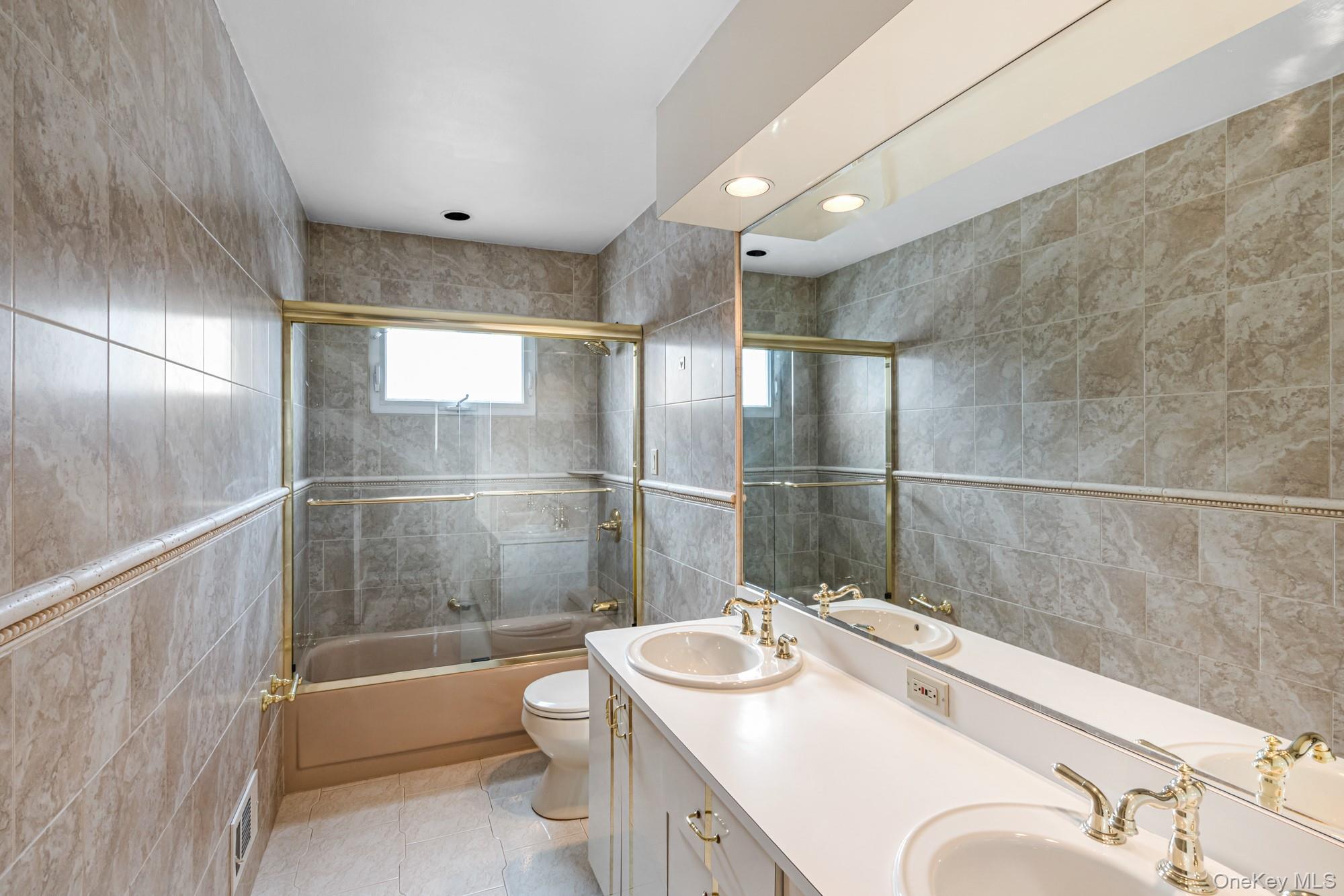 Single Family 84th  Queens, NY 11414, MLS-930466-13