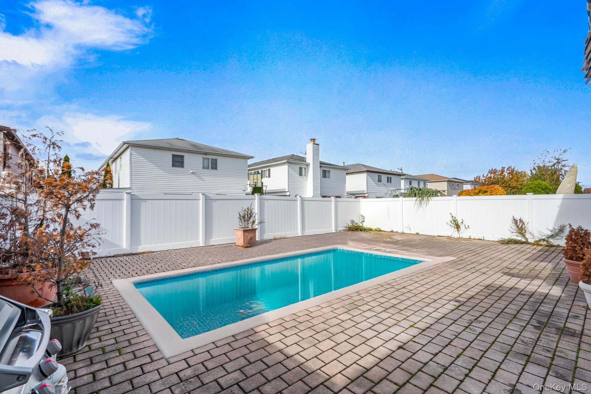 Single Family 84th  Queens, NY 11414, MLS-930466-28