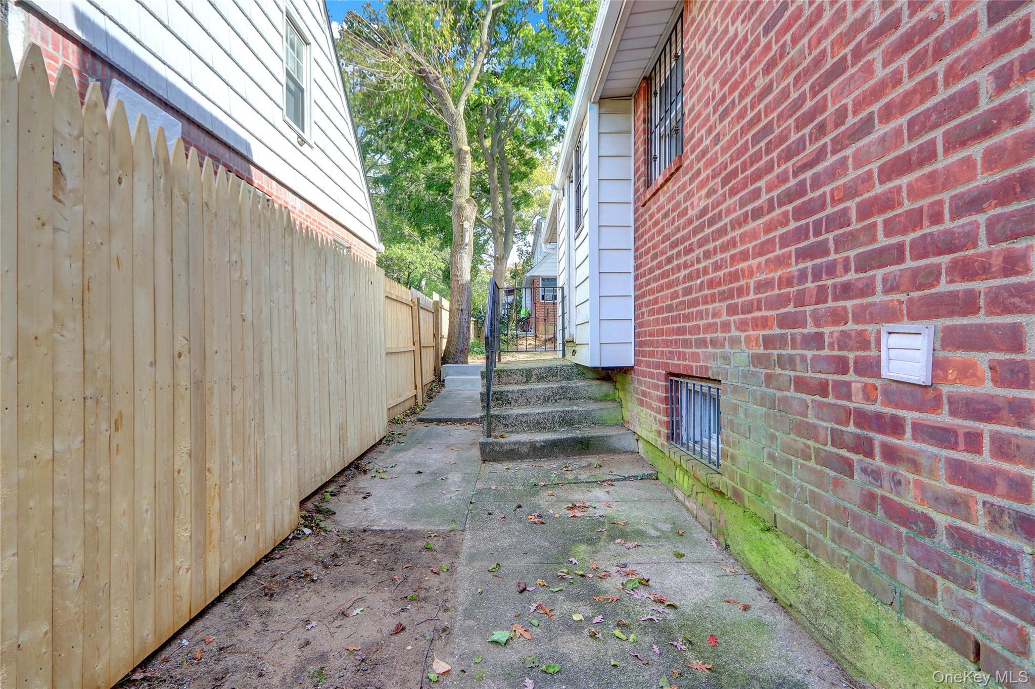 Single Family Roy  Nassau County, NY 11552, MLS-930467-16