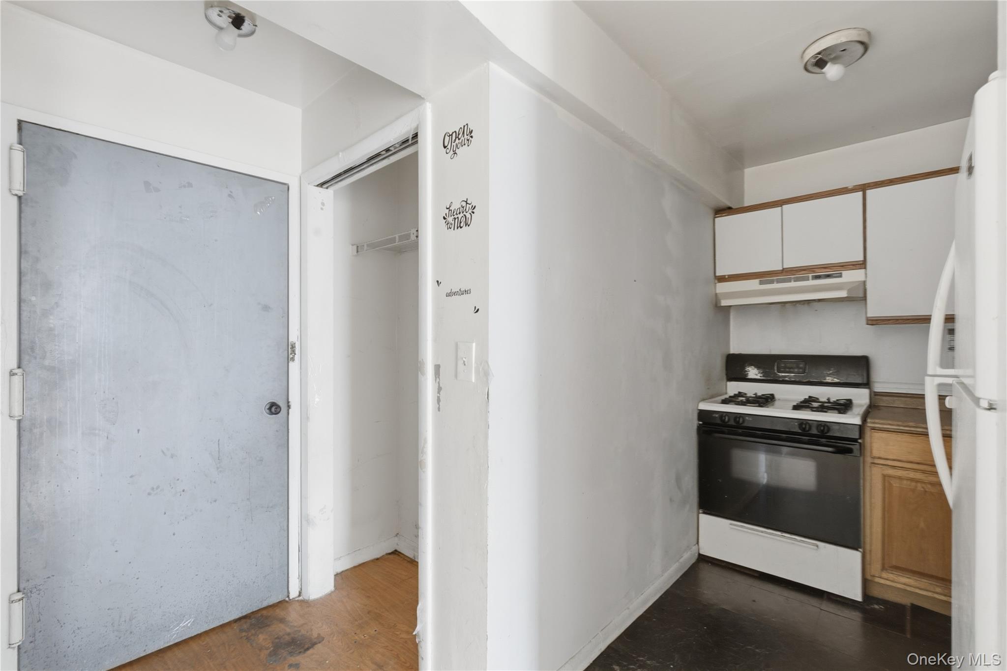 Single Family Bronx Bronx, NY 10470, MLS-930475-11