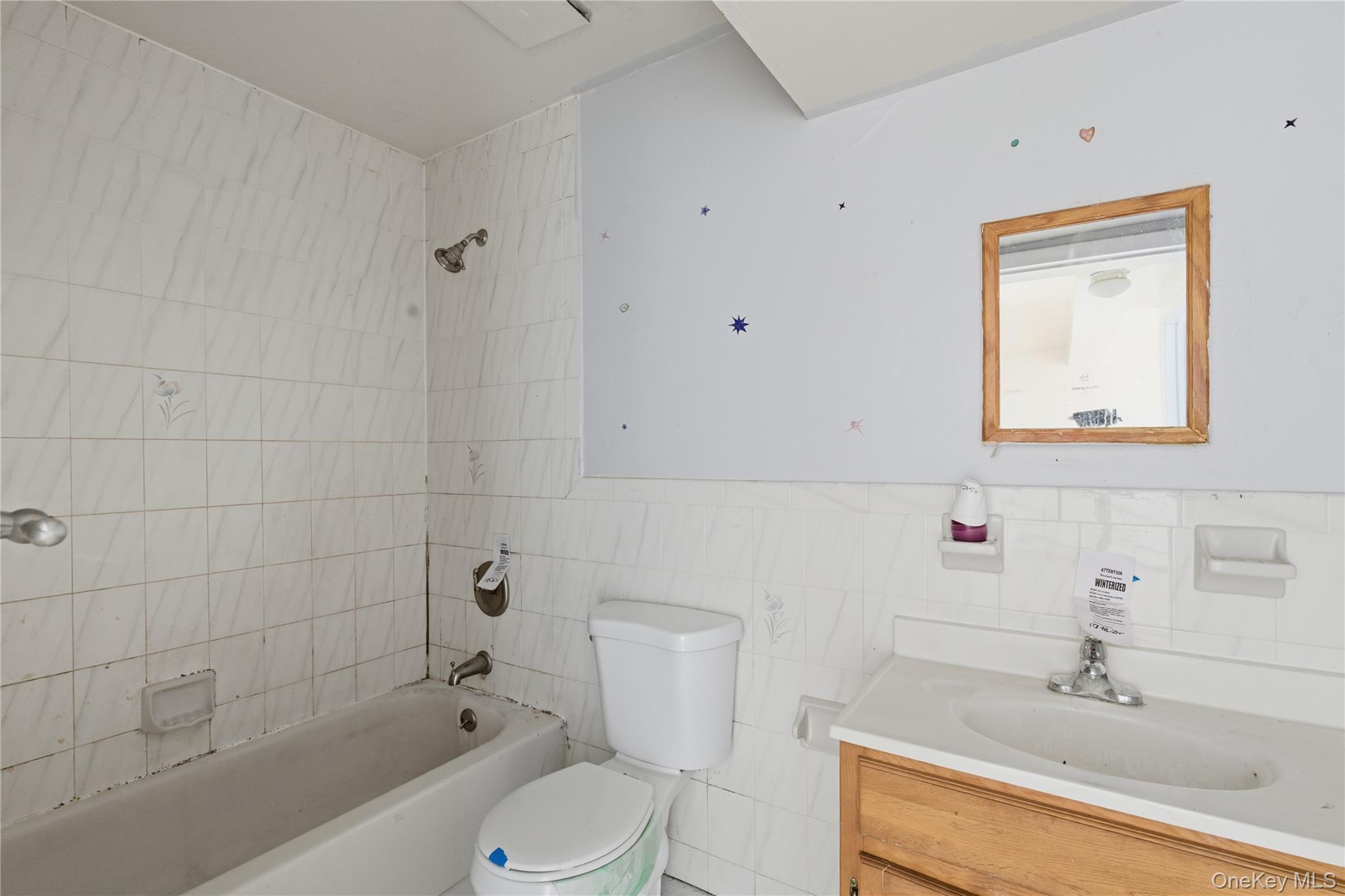 Single Family Bronx Bronx, NY 10470, MLS-930475-17