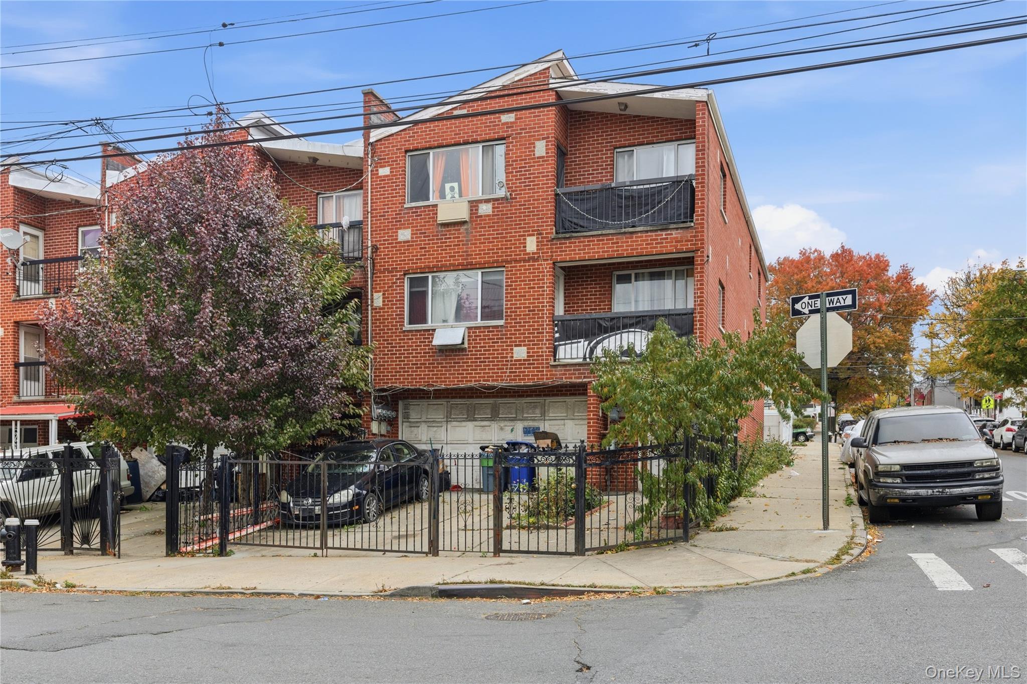 Single Family Bronx Bronx, NY 10470, MLS-930475-2