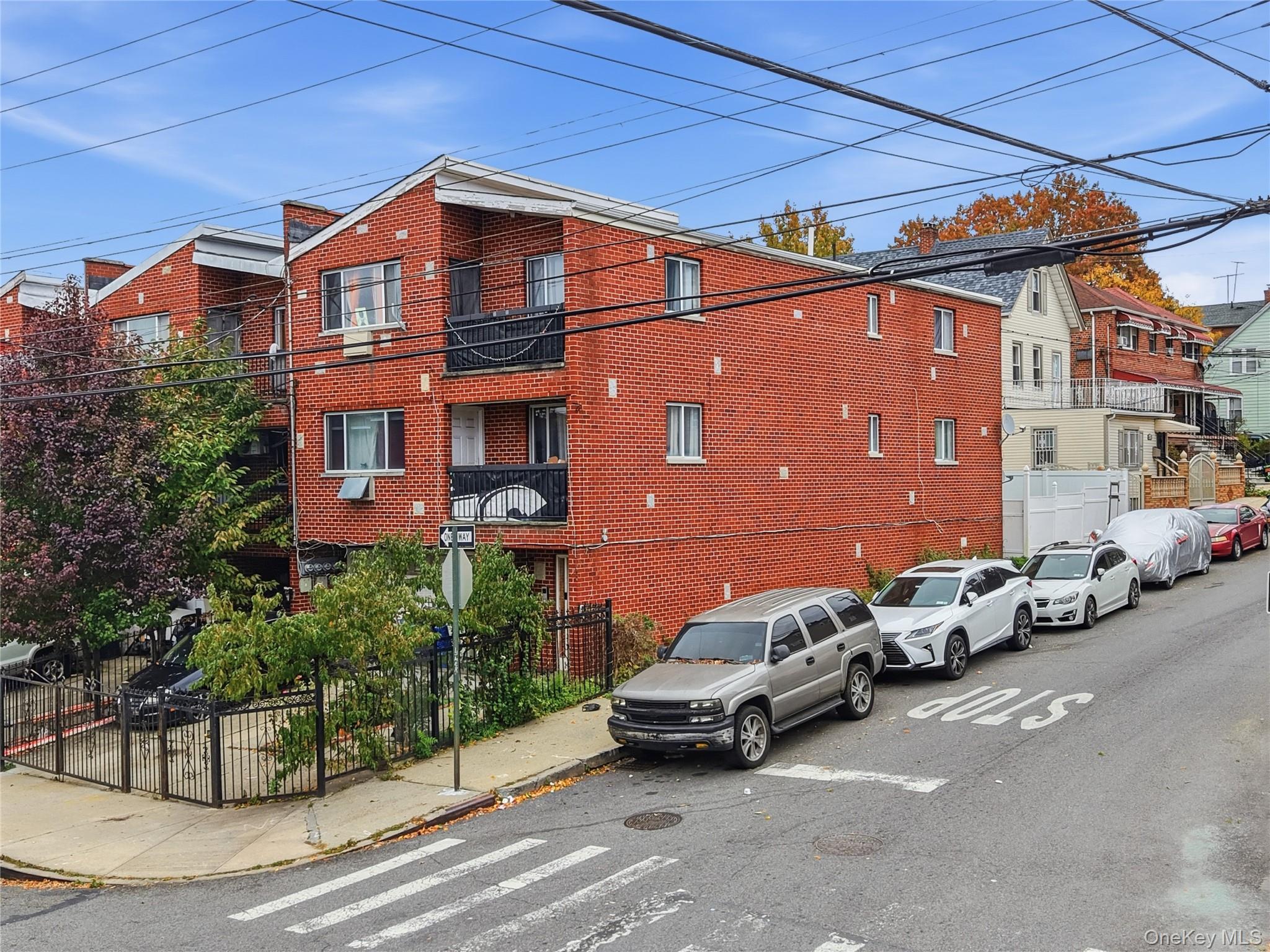Single Family Bronx Bronx, NY 10470, MLS-930475-24