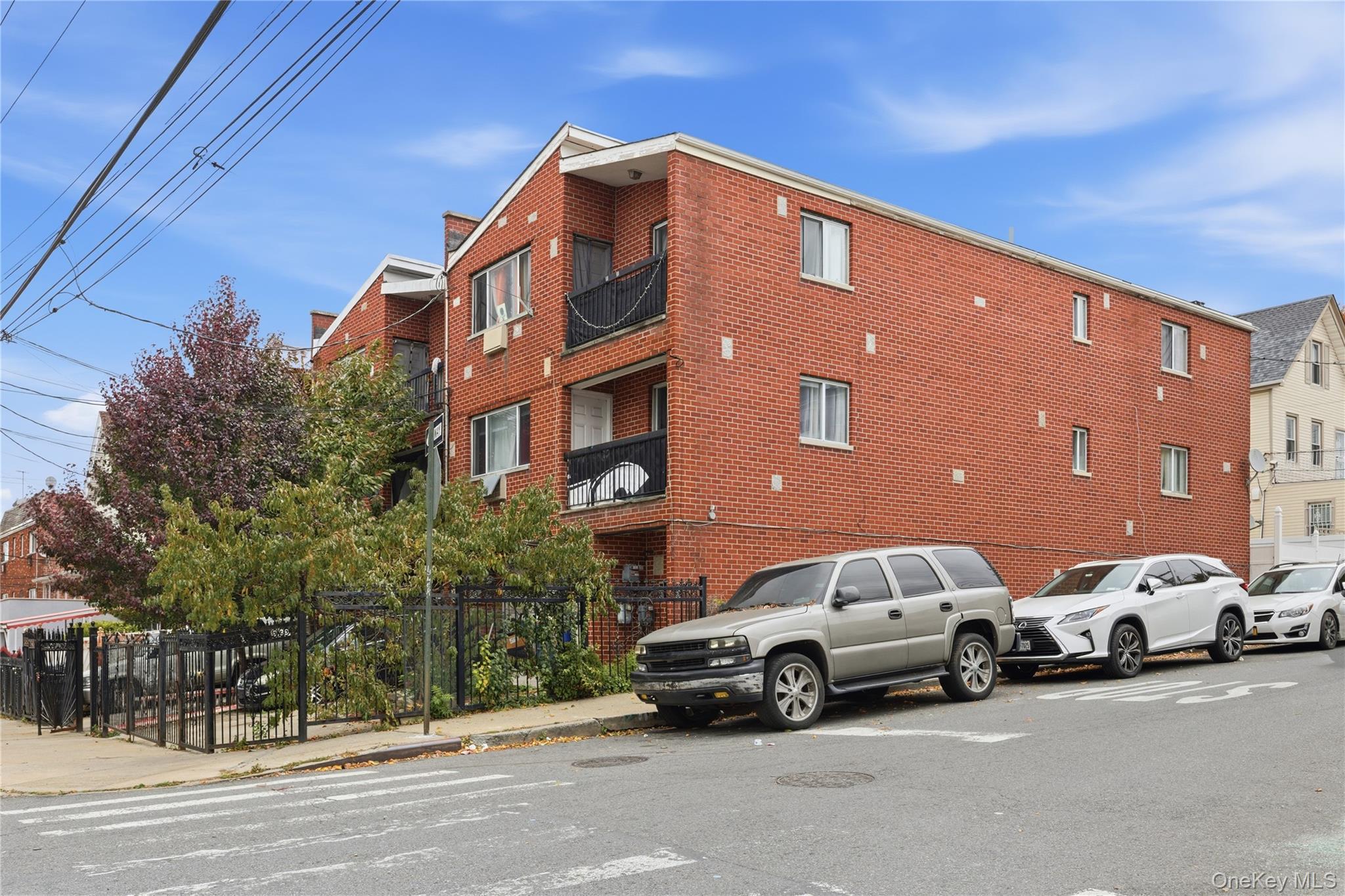 Single Family Bronx Bronx, NY 10470, MLS-930475-3