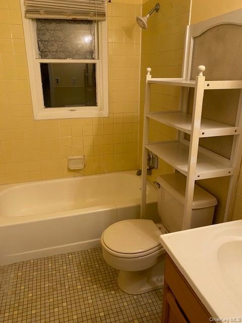 Single Family Gun Nassau County, NY 11756, MLS-930480-16