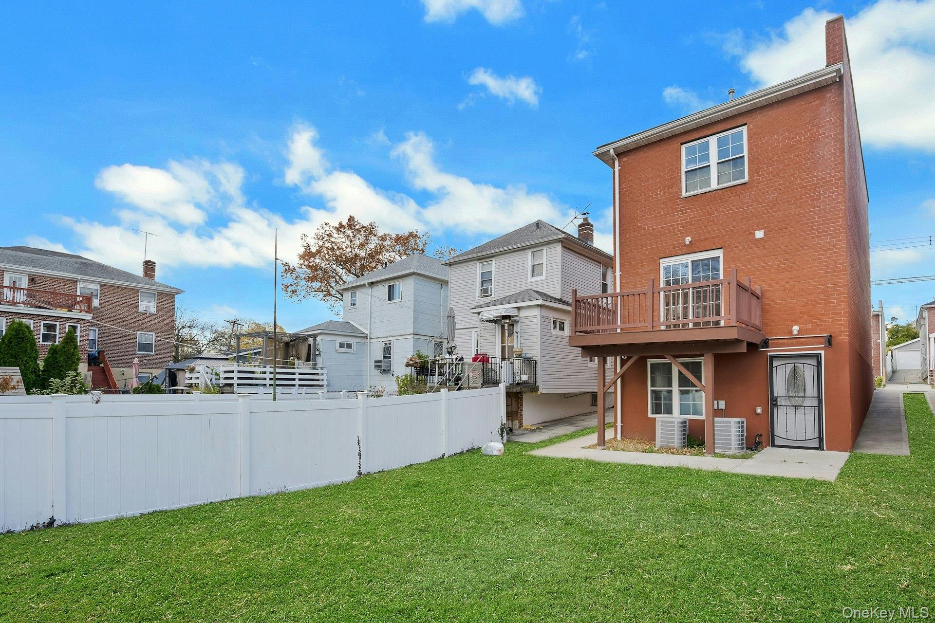 Single Family Hollywood  Bronx, NY 10465, MLS-930481-37