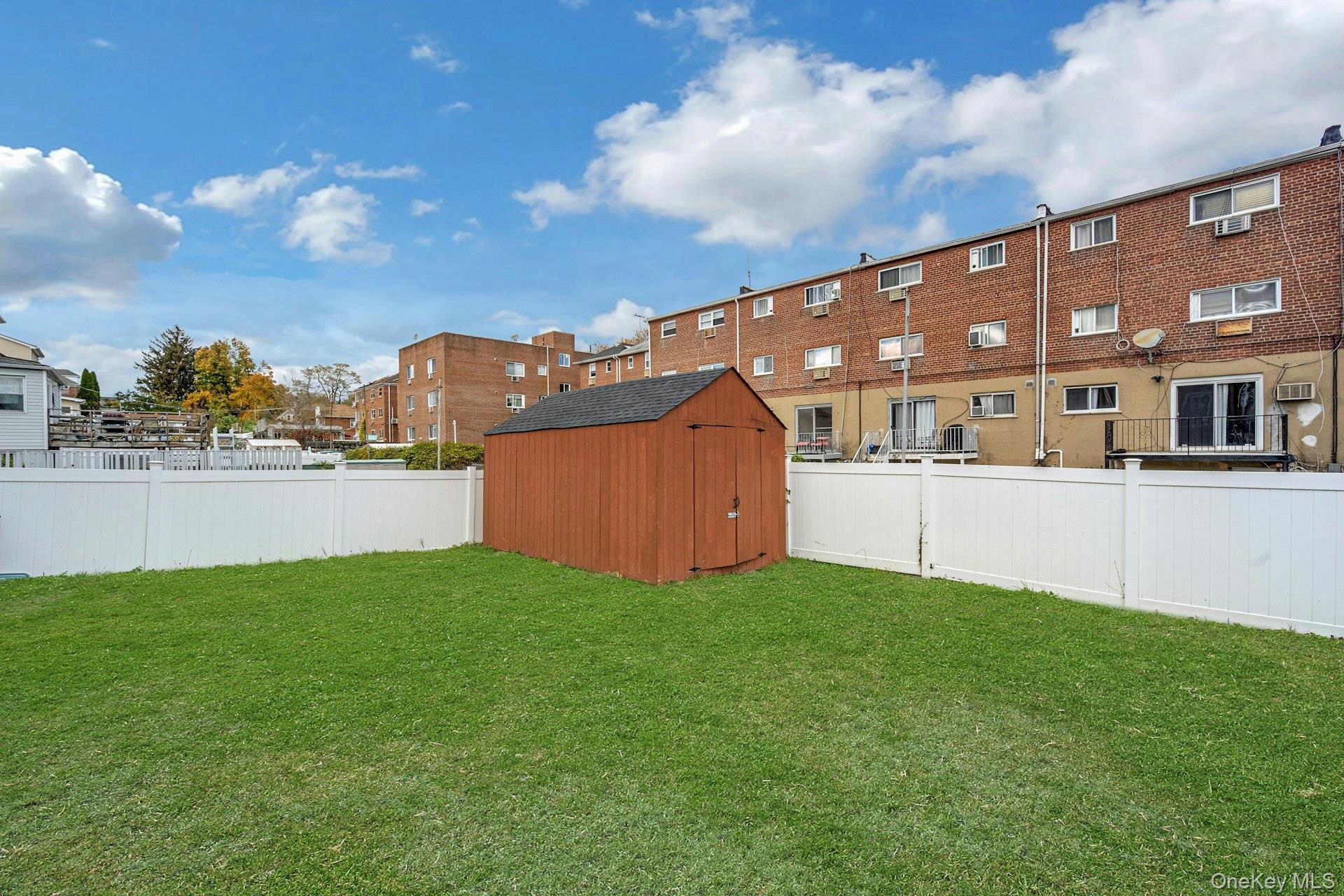 Single Family Hollywood Bronx, NY 10465, MLS-930484-30