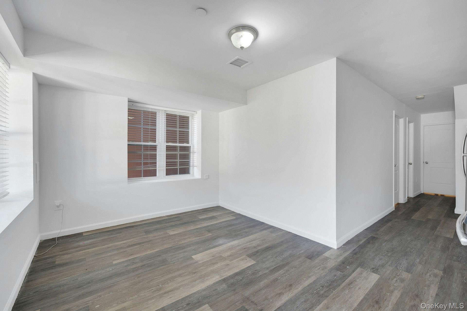 Single Family Hollywood  Bronx, NY 10465, MLS-930484-37