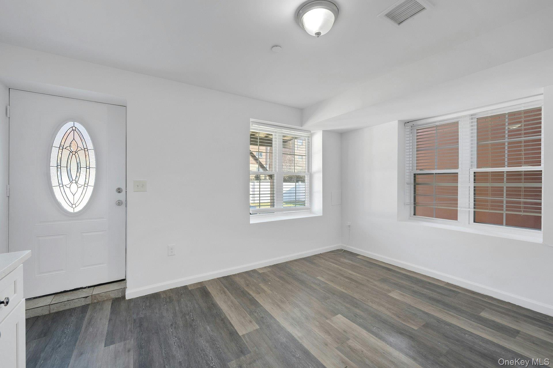 Single Family Hollywood  Bronx, NY 10465, MLS-930484-38